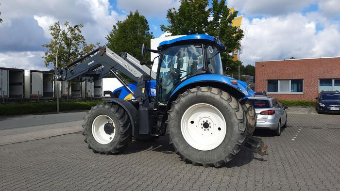 New Holland T6070 - جرار: صورة 4 New Holland T6070 - جرار: صورة 4
