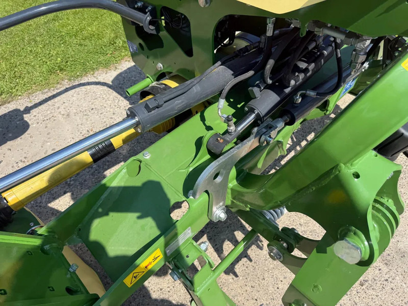 Krone Easy cut B 870 MT 603-30 NIEUW VLINDERMAAIER - جزازة العشب: صورة 4 Krone Easy cut B 870 MT 603-30 NIEUW VLINDERMAAIER - جزازة العشب: صورة 4