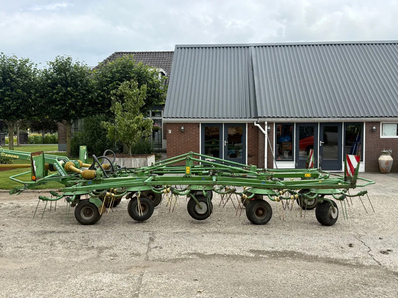 Krone KWT 11.02 / 10 Trein model - نشارة الدريس/ شوكة جرف: صورة 1 Krone KWT 11.02 / 10 Trein model - نشارة الدريس/ شوكة جرف: صورة 1