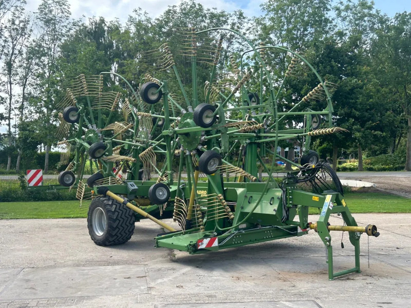 Krone Krone swadro 1400 Plus Zwadhark 4 rotor hark - نشارة الدريس/ شوكة جرف: صورة 2 Krone Krone swadro 1400 Plus Zwadhark 4 rotor hark - نشارة الدريس/ شوكة جرف: صورة 2