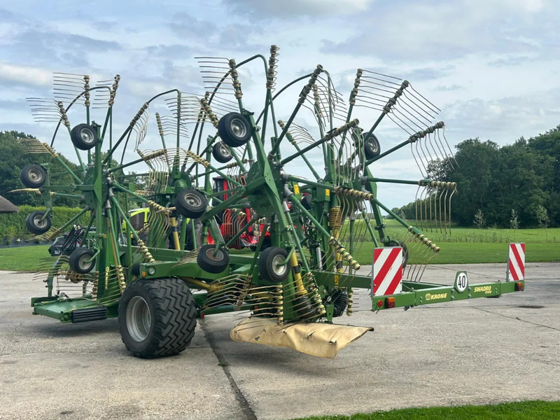 Krone Swadro 1400 Plus 4 Rotorhark Zwiller - نشارة الدريس/ شوكة جرف: صورة 5 Krone Swadro 1400 Plus 4 Rotorhark Zwiller - نشارة الدريس/ شوكة جرف: صورة 5