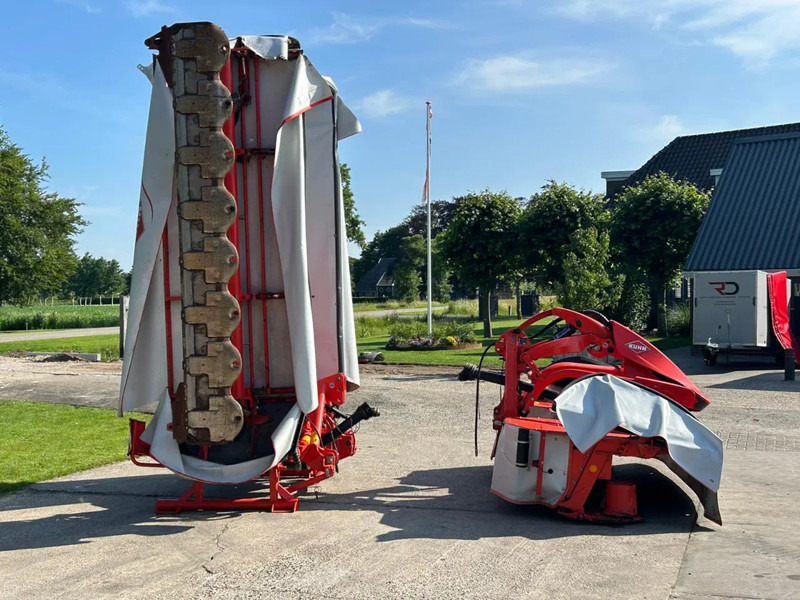 Kuhn GMD 9530 & GMD 3125 F-FF Triple maaier Vlindermaaier Schijvenmaaier - جزازة العشب: صورة 3 Kuhn GMD 9530 & GMD 3125 F-FF Triple maaier Vlindermaaier Schijvenmaaier - جزازة العشب: صورة 3