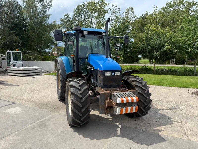 New Holland TS90 TS 90 Trekker ex Overheid - جرار: صورة 2 New Holland TS90 TS 90 Trekker ex Overheid - جرار: صورة 2