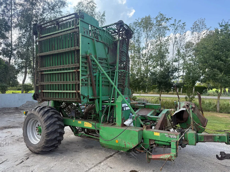 Onbekend Stoll V202 Bietenrooier Getrokken bietenrooier - حصادة شمندر: صورة 1 Onbekend Stoll V202 Bietenrooier Getrokken bietenrooier - حصادة شمندر: صورة 1