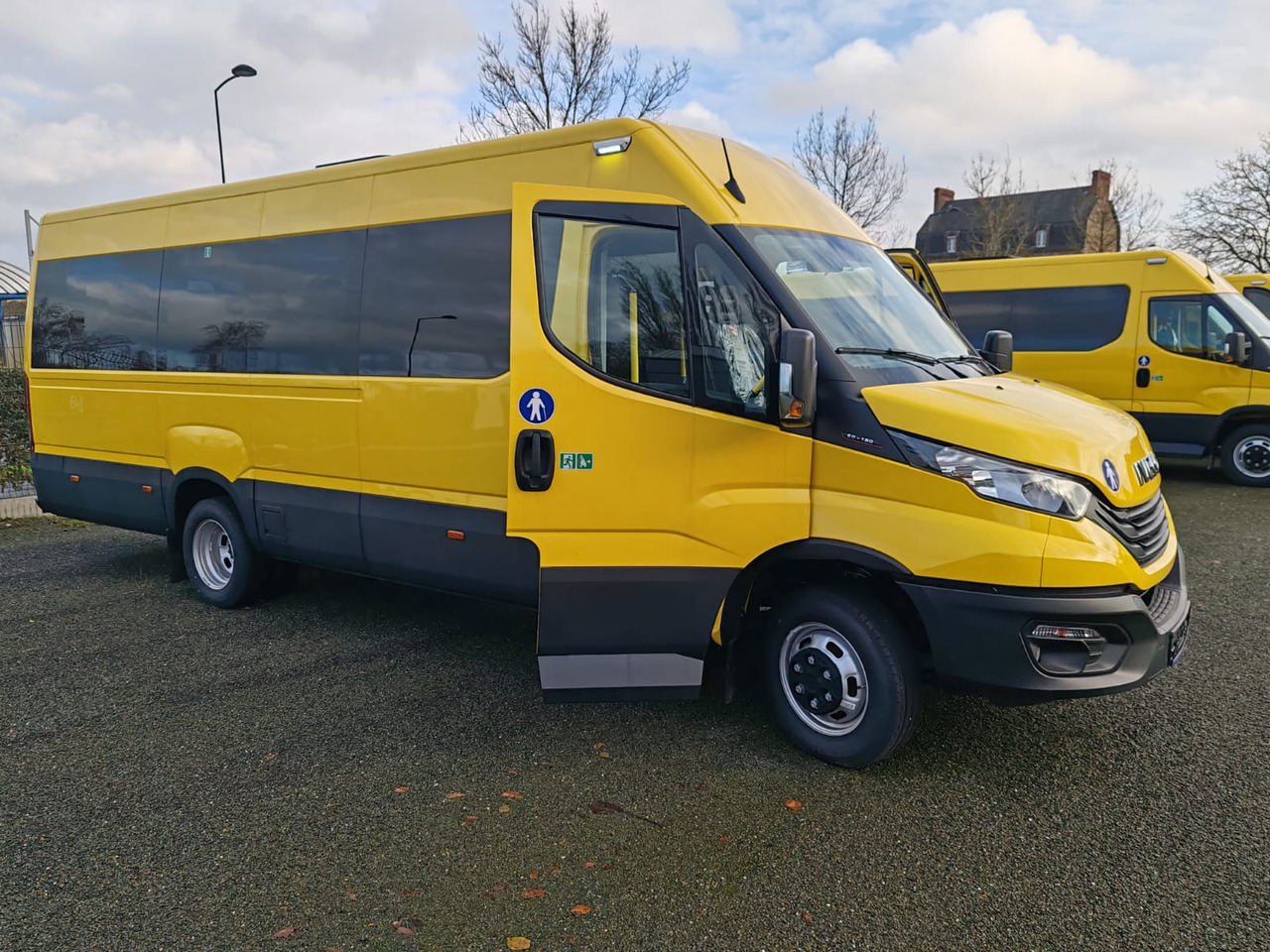 5 MINIBUS IVECO DAILY NEUF ET NON IMMATRICULE - حافلة صغيرة, ميكروباص: صورة 3 5 MINIBUS IVECO DAILY NEUF ET NON IMMATRICULE - حافلة صغيرة, ميكروباص: صورة 3