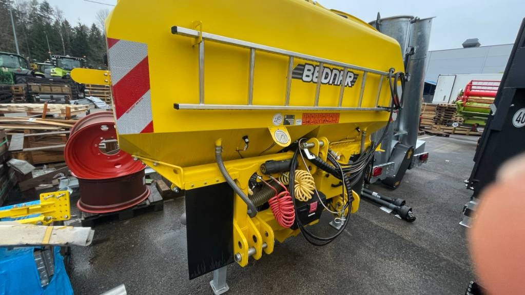 Bednar FERTI-BOX FB 3000 - آلة البذر: صورة 4 Bednar FERTI-BOX FB 3000 - آلة البذر: صورة 4