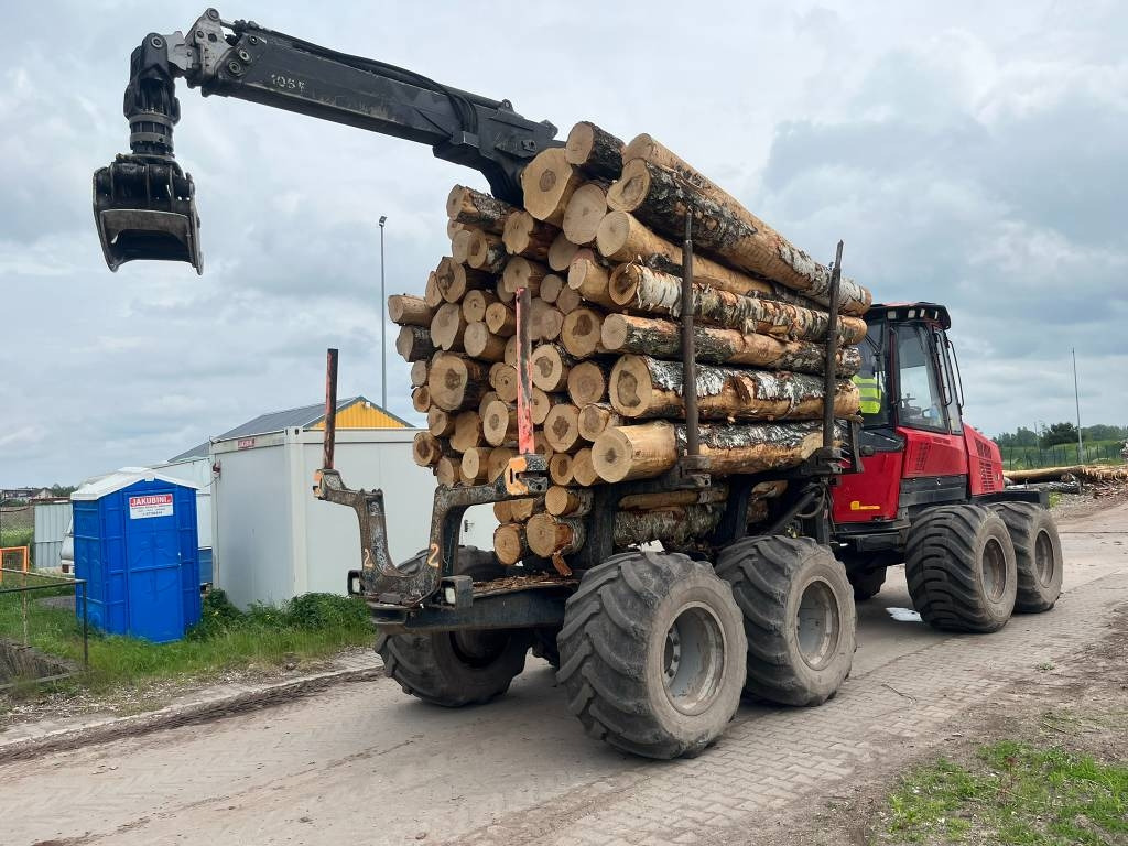 Komatsu 845 - جرار شحن جذوع أشجار الغابات: صورة 4 Komatsu 845 - جرار شحن جذوع أشجار الغابات: صورة 4