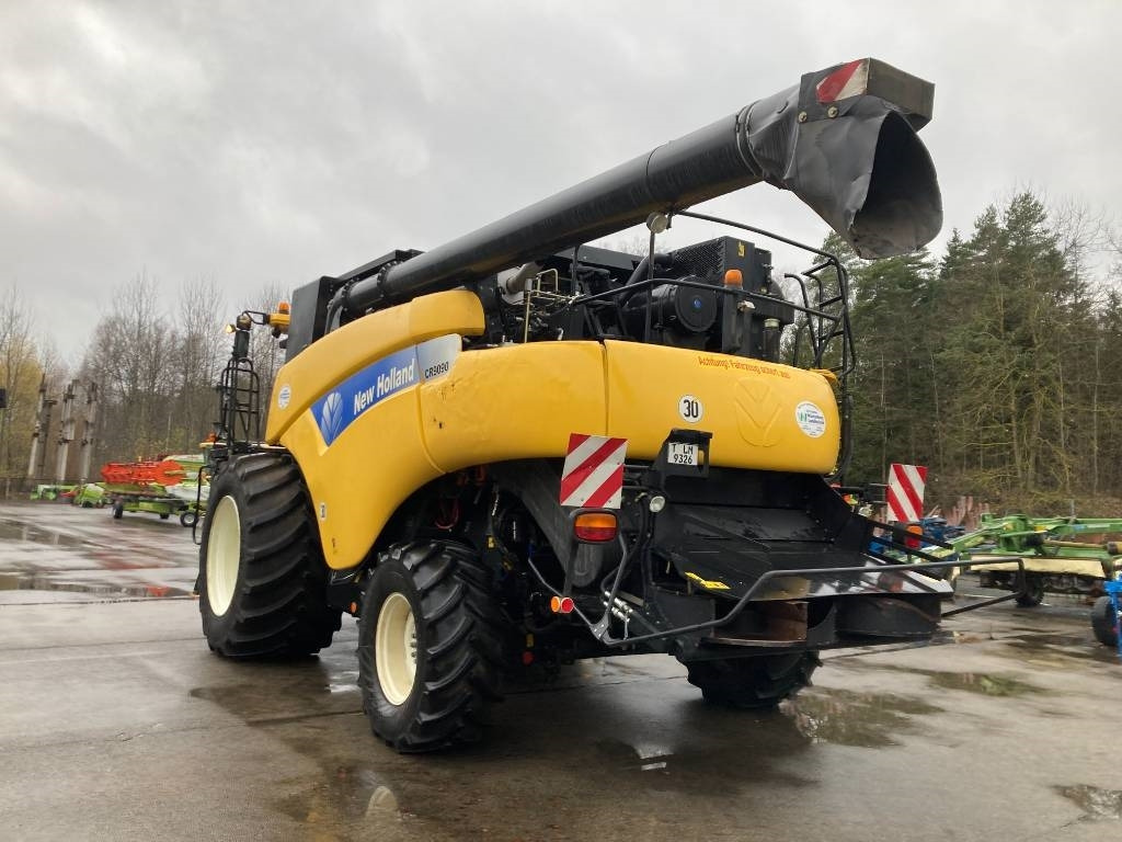 New Holland CR 9090 Elevation - حصادة: صورة 5 New Holland CR 9090 Elevation - حصادة: صورة 5
