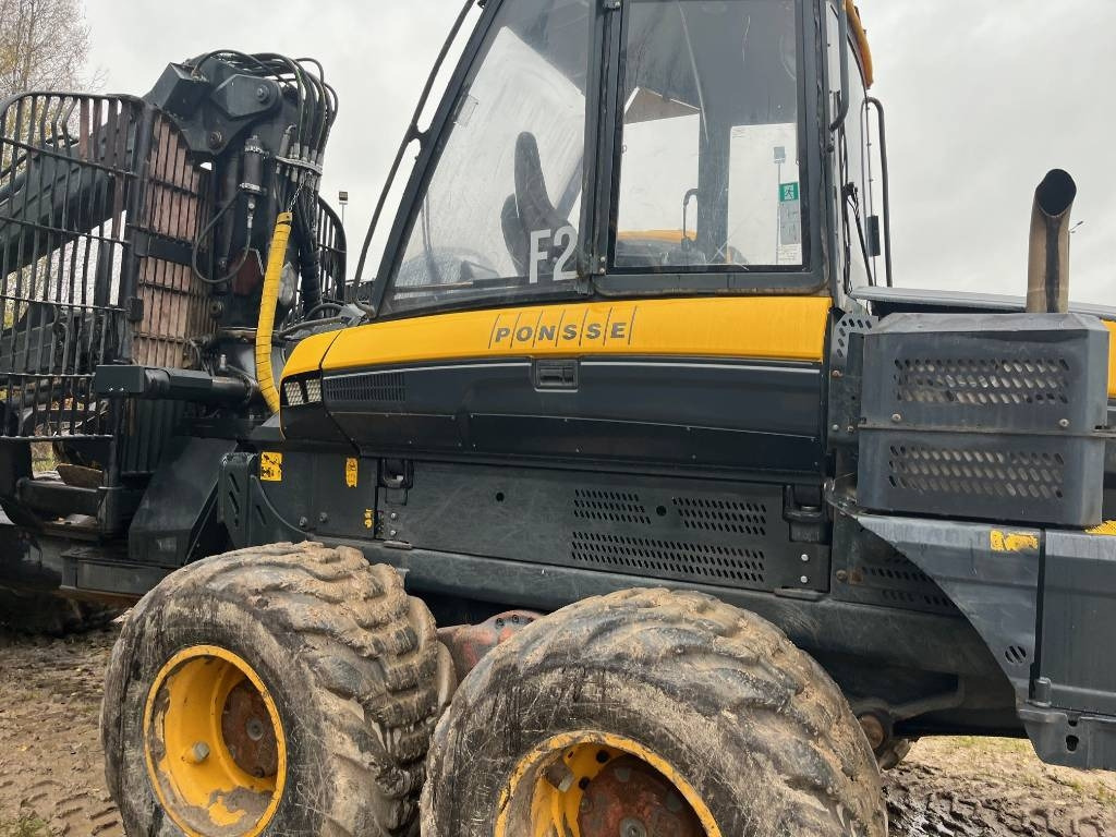 Ponsse Buffalo 8W - جرار شحن جذوع أشجار الغابات: صورة 2 Ponsse Buffalo 8W - جرار شحن جذوع أشجار الغابات: صورة 2