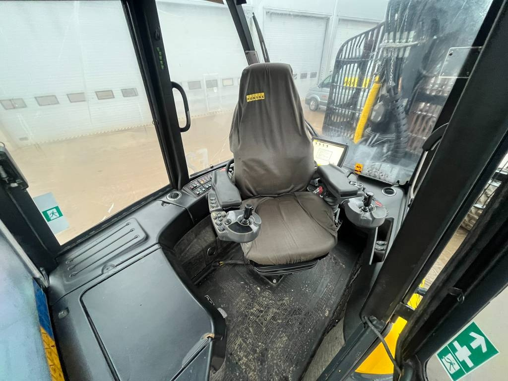 جرار شحن جذوع أشجار الغابات Ponsse Buffalo 8W: صورة 9