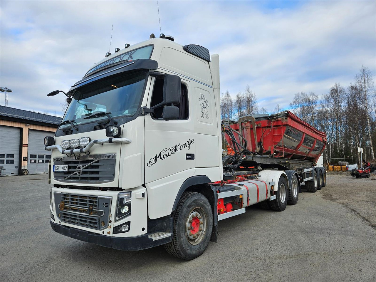 Dragbil Volvo FH -2010 | 16.1 | Automatisk | 550hk - مقطورة السحب: صورة 1 Dragbil Volvo FH -2010 | 16.1 | Automatisk | 550hk - مقطورة السحب: صورة 1