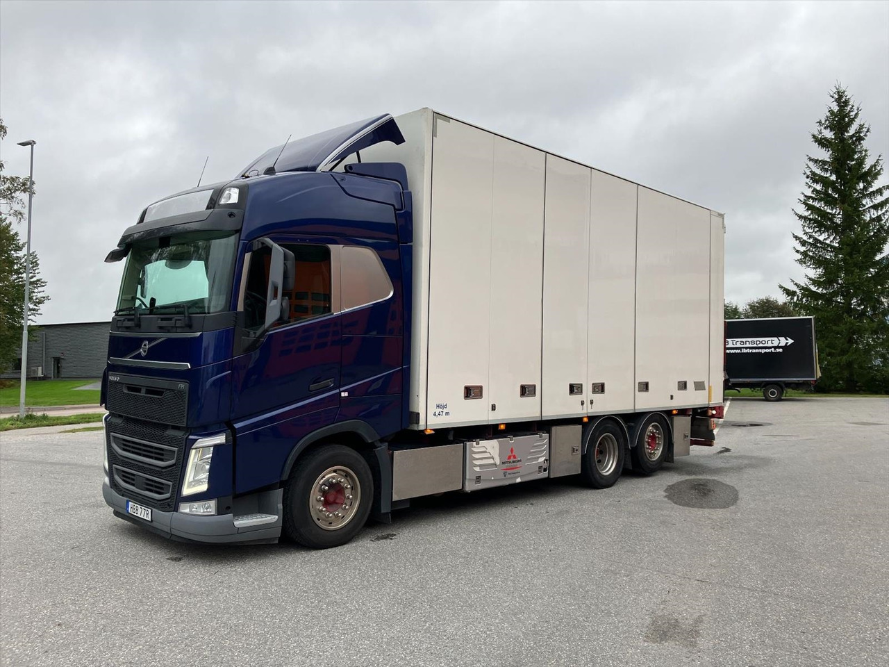 Kylbil Volvo FH 12.8 6x2 I-Shift -2021 - شاحنة صندوقية: صورة 1 Kylbil Volvo FH 12.8 6x2 I-Shift -2021 - شاحنة صندوقية: صورة 1
