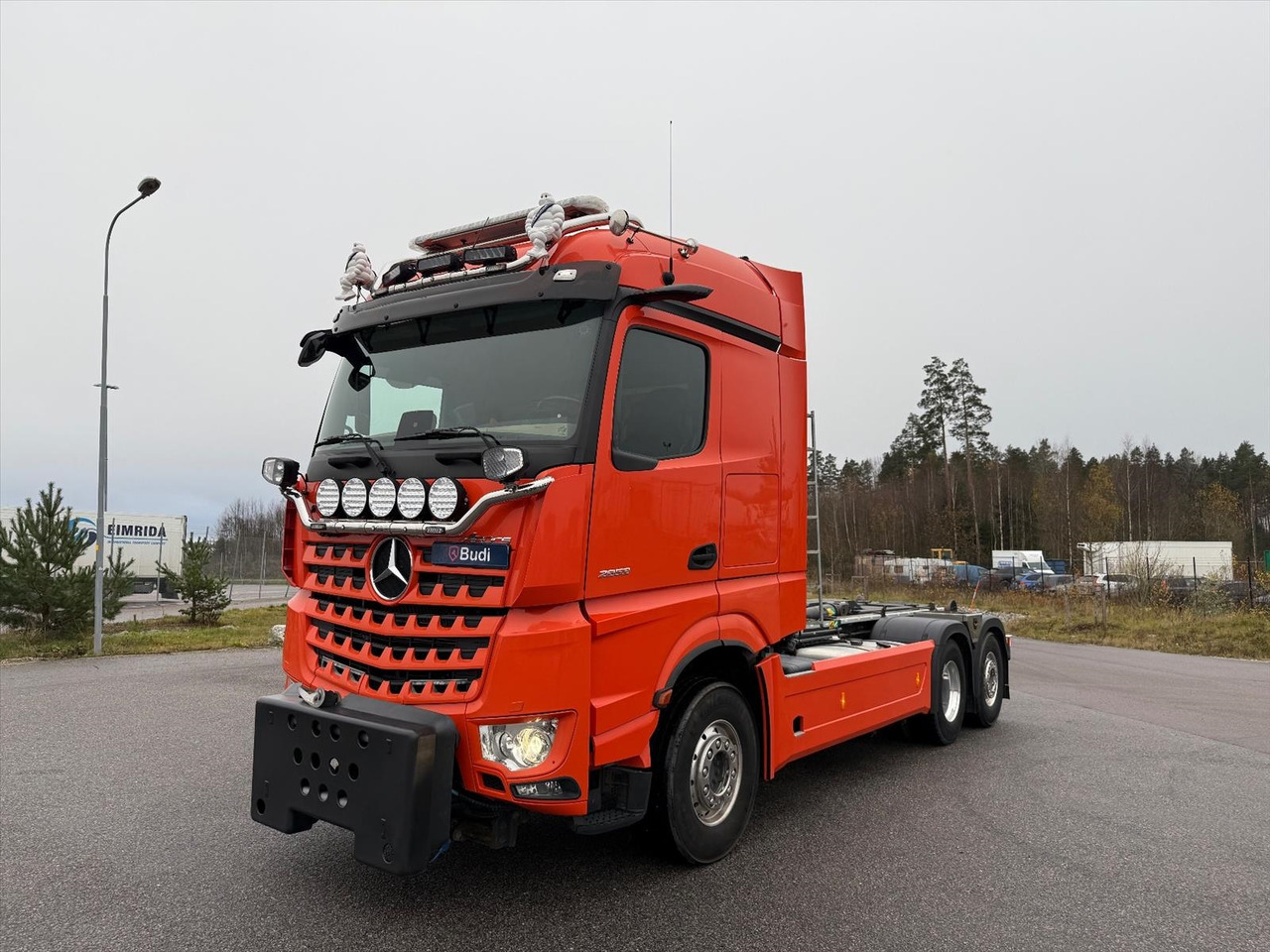 Lastväxlare Mercedes-Benz Arocs -2022 | JOAB | Plogutrustad - شاحنة برافعة خطافية: صورة 1 Lastväxlare Mercedes-Benz Arocs -2022 | JOAB | Plogutrustad - شاحنة برافعة خطافية: صورة 1