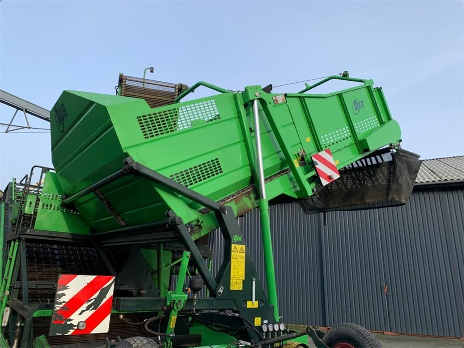 AVR
8200 Spirit Ekstra aksel med hjultræk - حصادة البطاطس: صورة 4 AVR
8200 Spirit Ekstra aksel med hjultræk - حصادة البطاطس: صورة 4