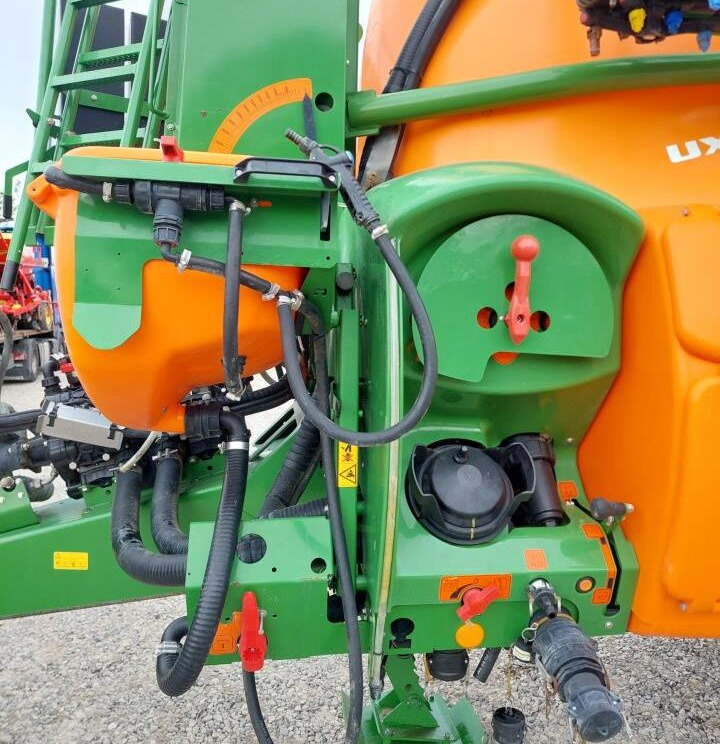Amazone UX 5200 - 28m med Ama-Select - رشاش مسحوب: صورة 4 Amazone UX 5200 - 28m med Ama-Select - رشاش مسحوب: صورة 4