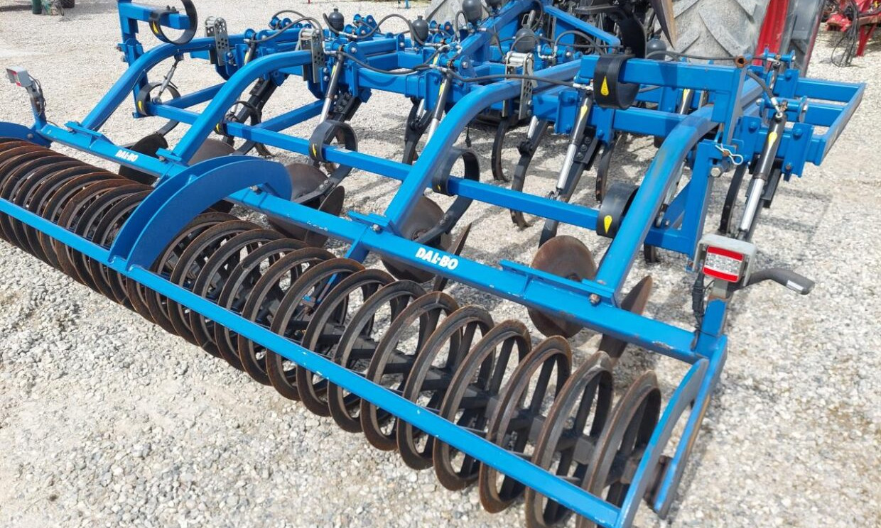 Dalbo Trimax 410 - مسفلة تمهيد التربة: صورة 2 Dalbo Trimax 410 - مسفلة تمهيد التربة: صورة 2