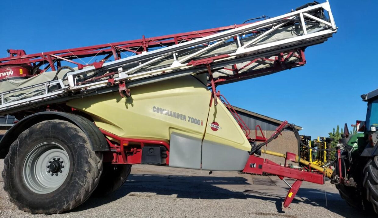 Hardi Commander 7000i - 36 m Twin - رشاش مسحوب: صورة 5 Hardi Commander 7000i - 36 m Twin - رشاش مسحوب: صورة 5