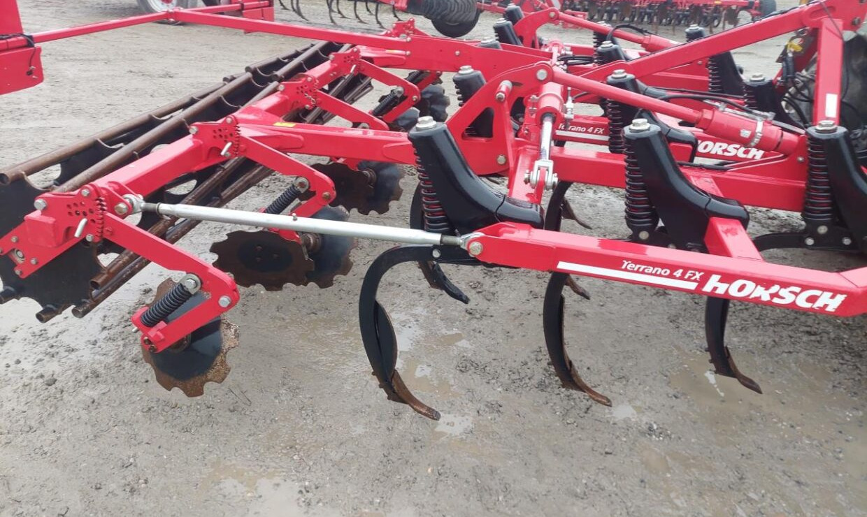 Horsch Terrano 4 FX - آلة حراثة: صورة 4 Horsch Terrano 4 FX - آلة حراثة: صورة 4