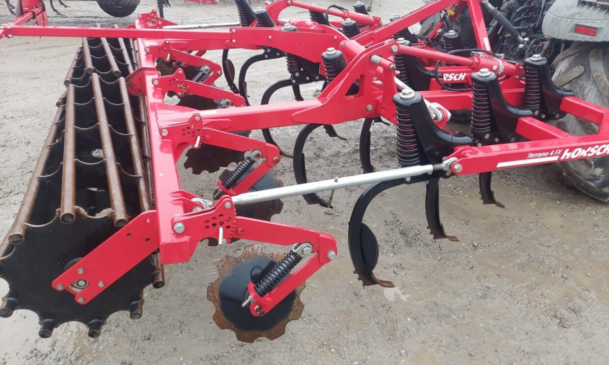 Horsch Terrano 4 FX - آلة حراثة: صورة 3 Horsch Terrano 4 FX - آلة حراثة: صورة 3