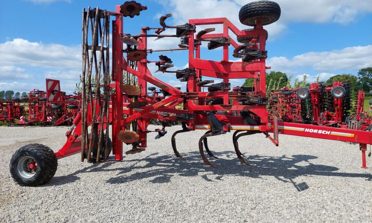 Horsch Terrano 6 FX - مسفلة تمهيد التربة: صورة 1 Horsch Terrano 6 FX - مسفلة تمهيد التربة: صورة 1