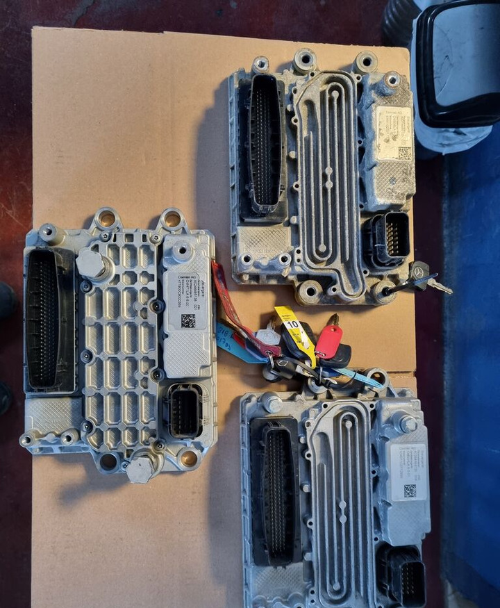 وحدة إي سي يو - شاحنة Continental Mercedes-Benz ACTROS MB4: صورة 26 وحدة إي سي يو - شاحنة Continental Mercedes-Benz ACTROS MB4: صورة 26