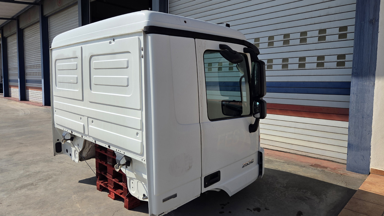 MERCEDES-BENZ ACTROS MP3 EURO 5 MEDIUM SIZE - كابينة: صورة 5 MERCEDES-BENZ ACTROS MP3 EURO 5 MEDIUM SIZE - كابينة: صورة 5