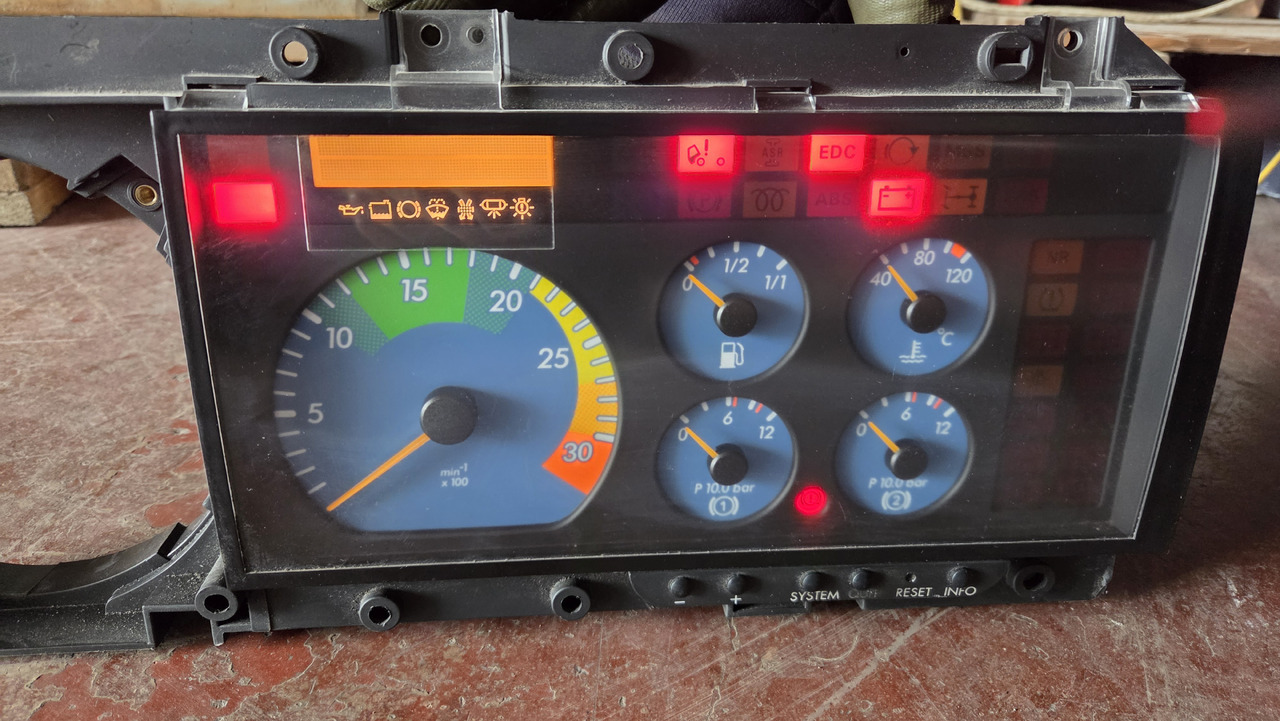 MERCEDES-BENZ INSTRUMENT PANEL MERCEDES ATEGO - لوحة العدادات - شاحنة: صورة 1 MERCEDES-BENZ INSTRUMENT PANEL MERCEDES ATEGO - لوحة العدادات - شاحنة: صورة 1