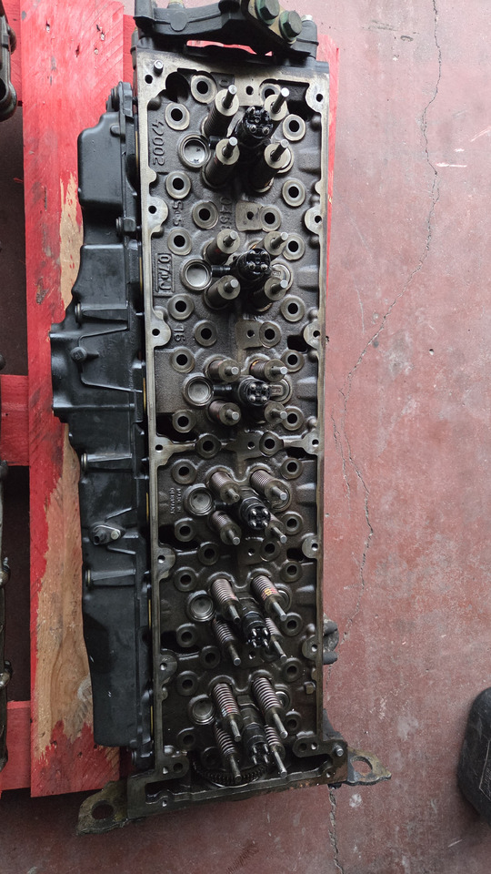 MERCEDES-BENZ OM 470 LA - رأس أسطوانية - شاحنة: صورة 2 MERCEDES-BENZ OM 470 LA - رأس أسطوانية - شاحنة: صورة 2