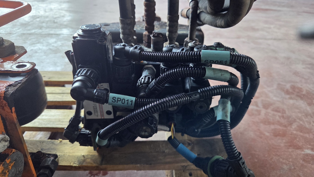 MERCEDES-BENZ STEERING UNIT - عجلة القيادة: صورة 2 MERCEDES-BENZ STEERING UNIT - عجلة القيادة: صورة 2