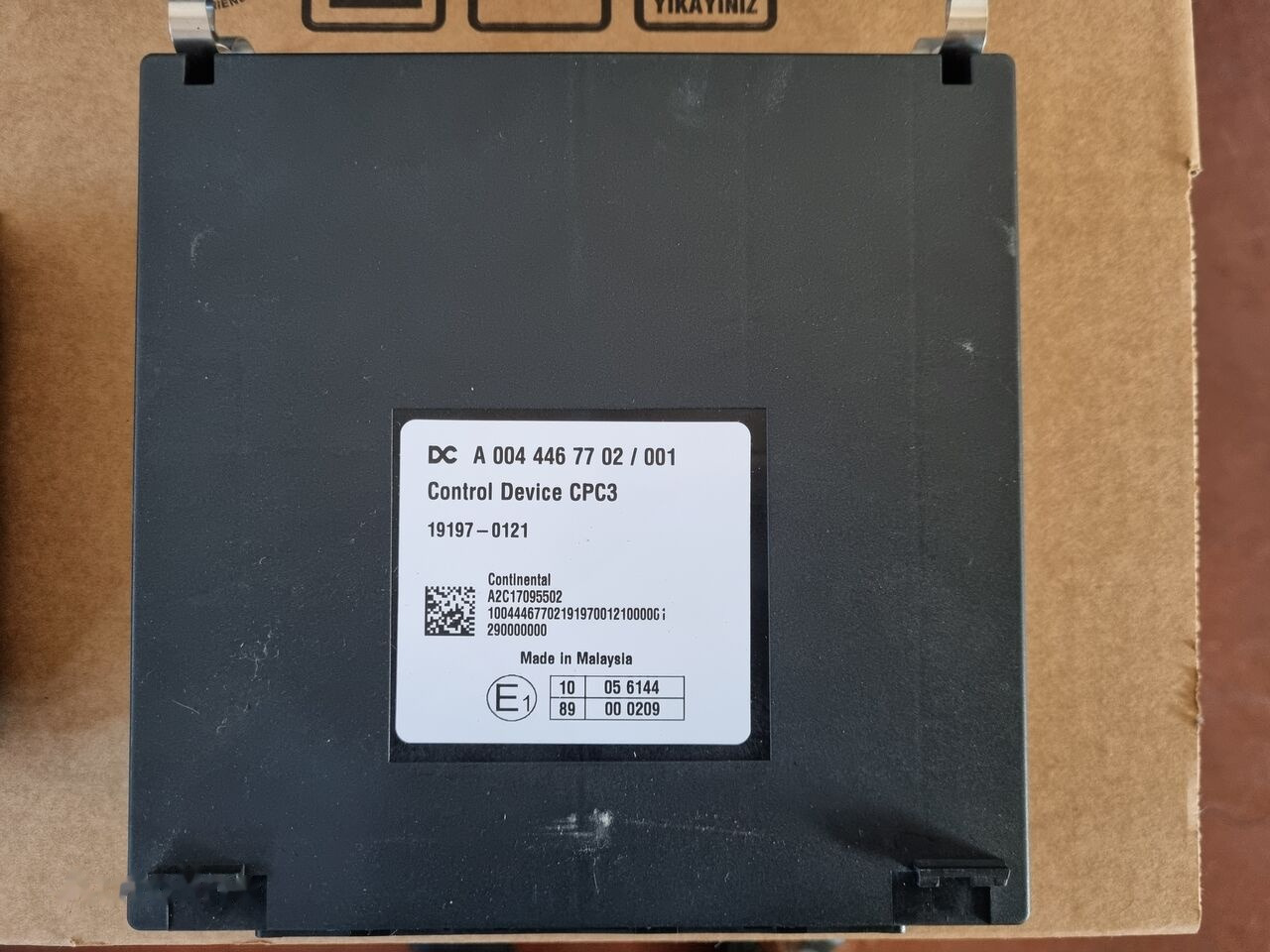 وحدة إي سي يو - شاحنة Mercedes-Benz Actros MP4: صورة 12