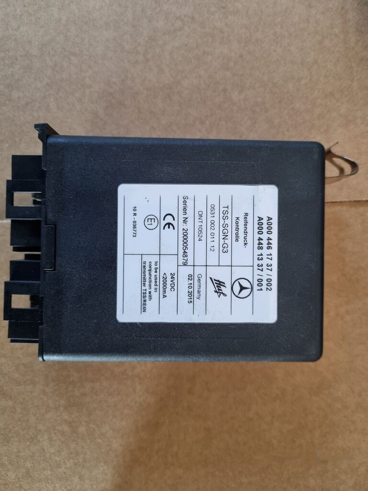 وحدة إي سي يو - شاحنة Mercedes-Benz Actros MP4: صورة 14