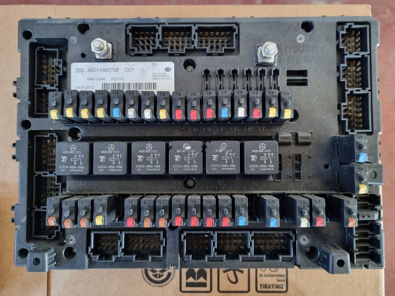 وحدة إي سي يو - شاحنة Mercedes-Benz Actros MP4: صورة 7