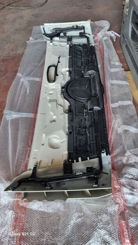 Mercedes-Benz MERCEDES ACTROS MP4 EURO 6 Mercedes-Benz ACTROS MP4 - غطاء السيارة - شاحنة: صورة 2 Mercedes-Benz MERCEDES ACTROS MP4 EURO 6 Mercedes-Benz ACTROS MP4 - غطاء السيارة - شاحنة: صورة 2