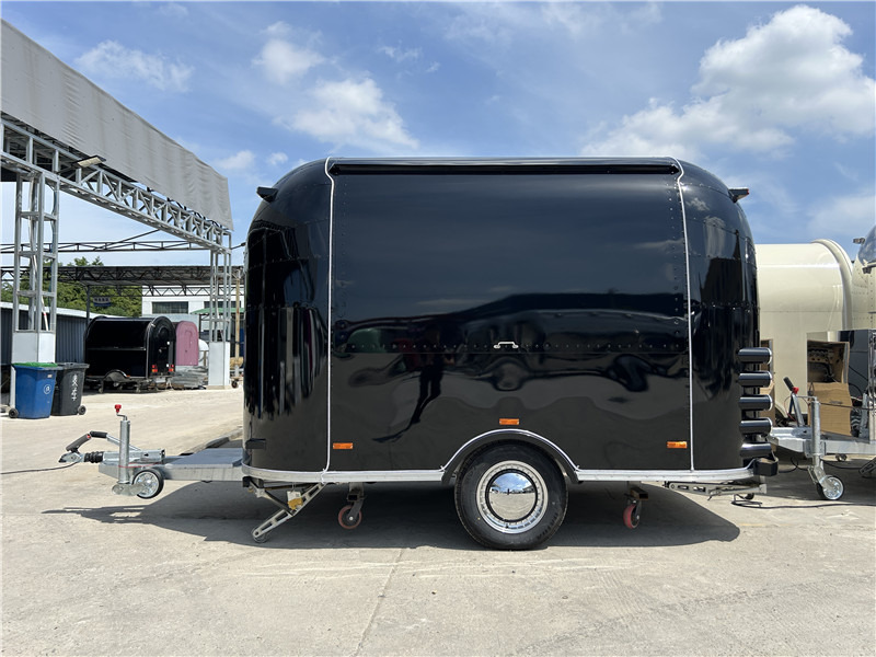 European Food Truck Crepe,Burger,Grilled Sausage,Lángos Food Trailer - بيع مقطورة: صورة 4 European Food Truck Crepe,Burger,Grilled Sausage,Lángos Food Trailer - بيع مقطورة: صورة 4