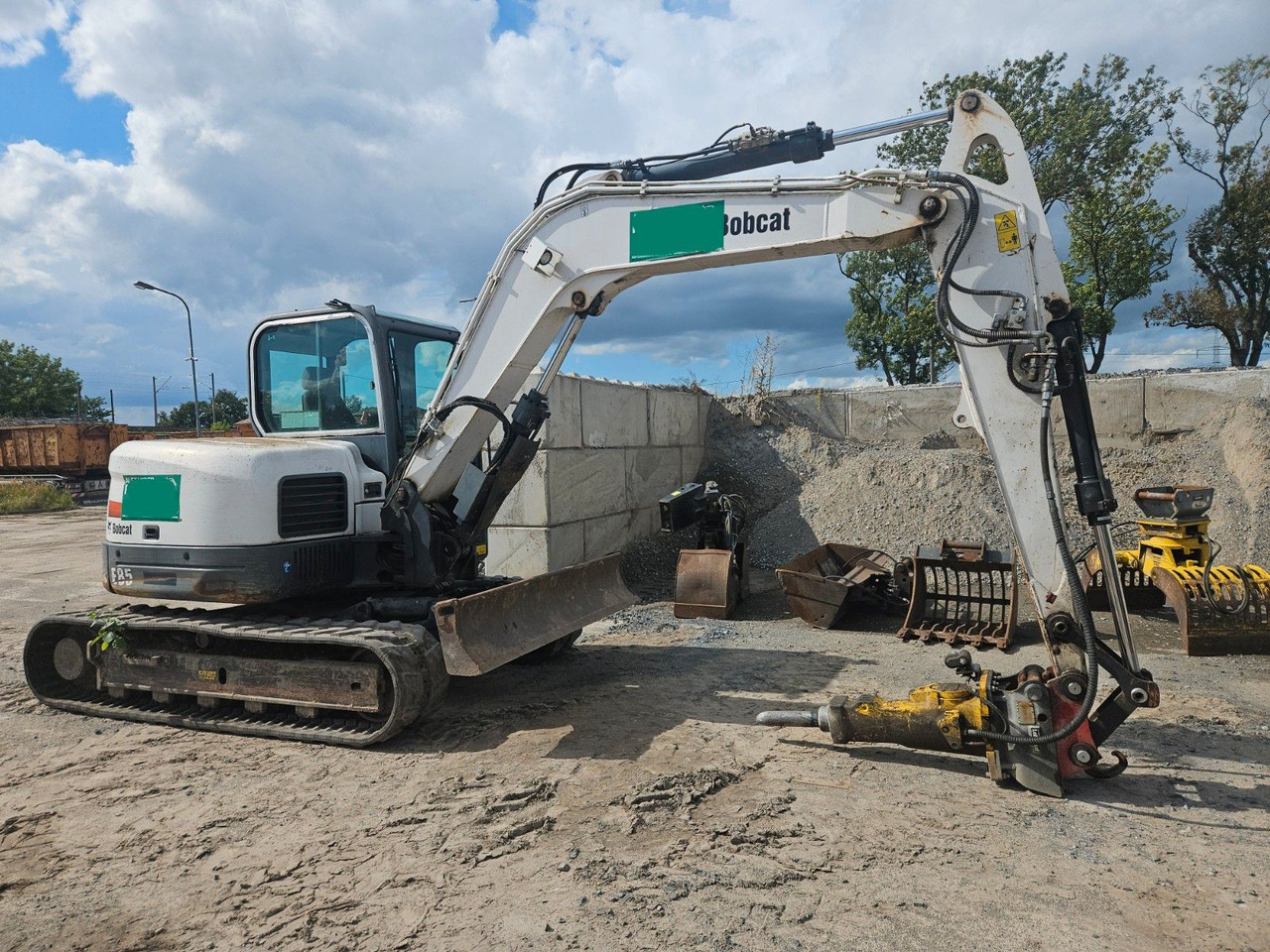 Bobcat E85 mit Hammer, Sortiergreifer + 4 Anbaugeräte! - حفار صغير: صورة 1 Bobcat E85 mit Hammer, Sortiergreifer + 4 Anbaugeräte! - حفار صغير: صورة 1