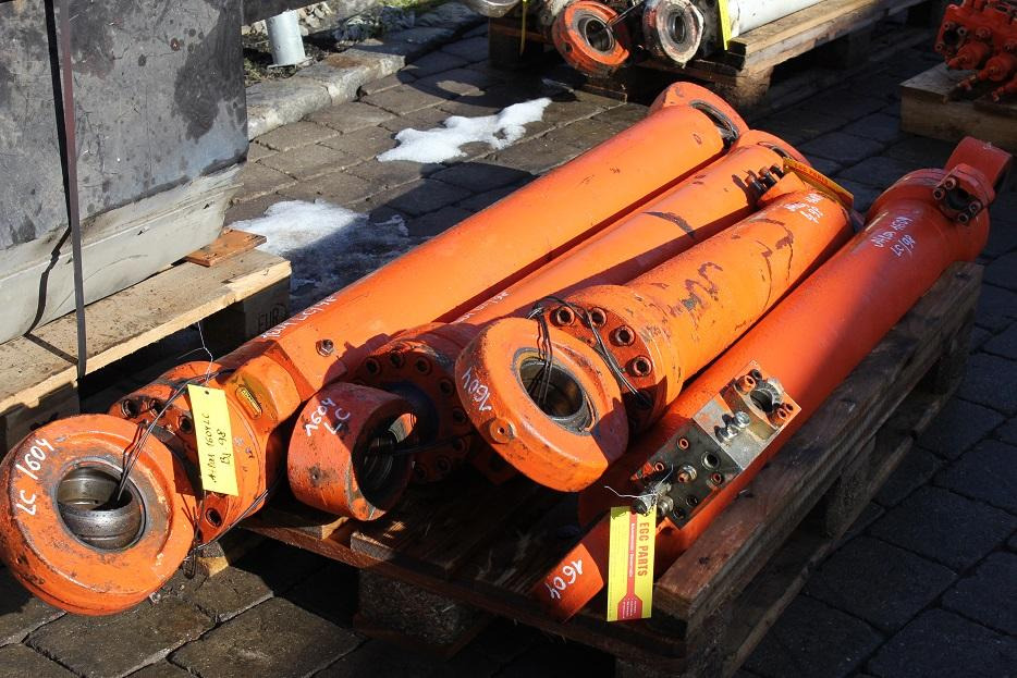 Atlas 1604 LC - أسطوانة هيدروليكية - آلات الإنشاء: صورة 2 Atlas 1604 LC - أسطوانة هيدروليكية - آلات الإنشاء: صورة 2