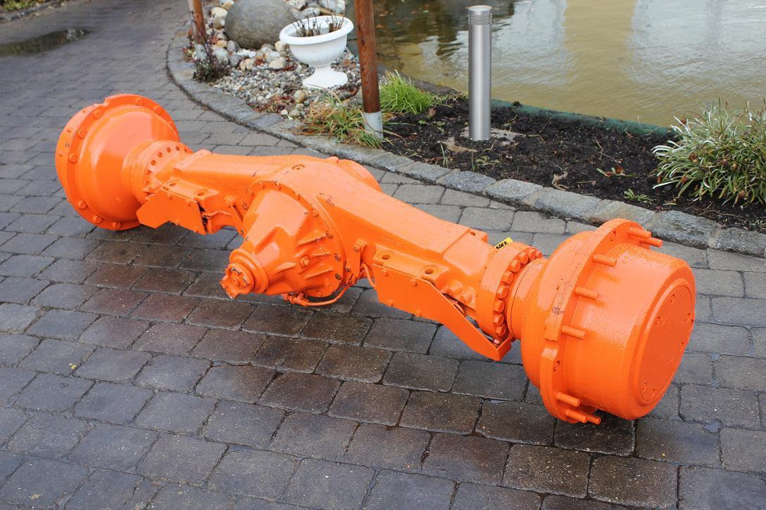 Fiat-Hitachi FR 130-2 - المحور و قطع الغيار - آلات الإنشاء: صورة 3 Fiat-Hitachi FR 130-2 - المحور و قطع الغيار - آلات الإنشاء: صورة 3