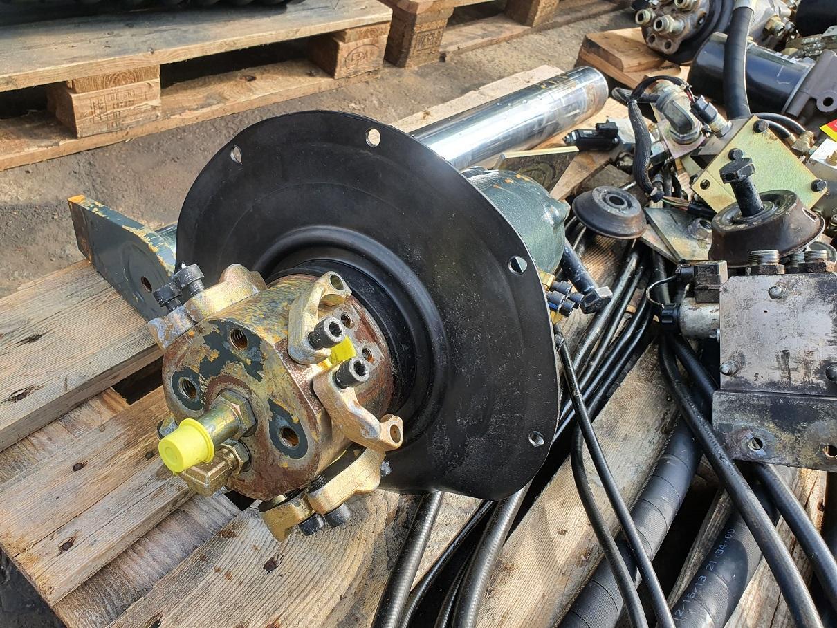 Hyundai Robex 220 LC 9A - أجهزة هيدروليكية - آلات الإنشاء: صورة 4 Hyundai Robex 220 LC 9A - أجهزة هيدروليكية - آلات الإنشاء: صورة 4