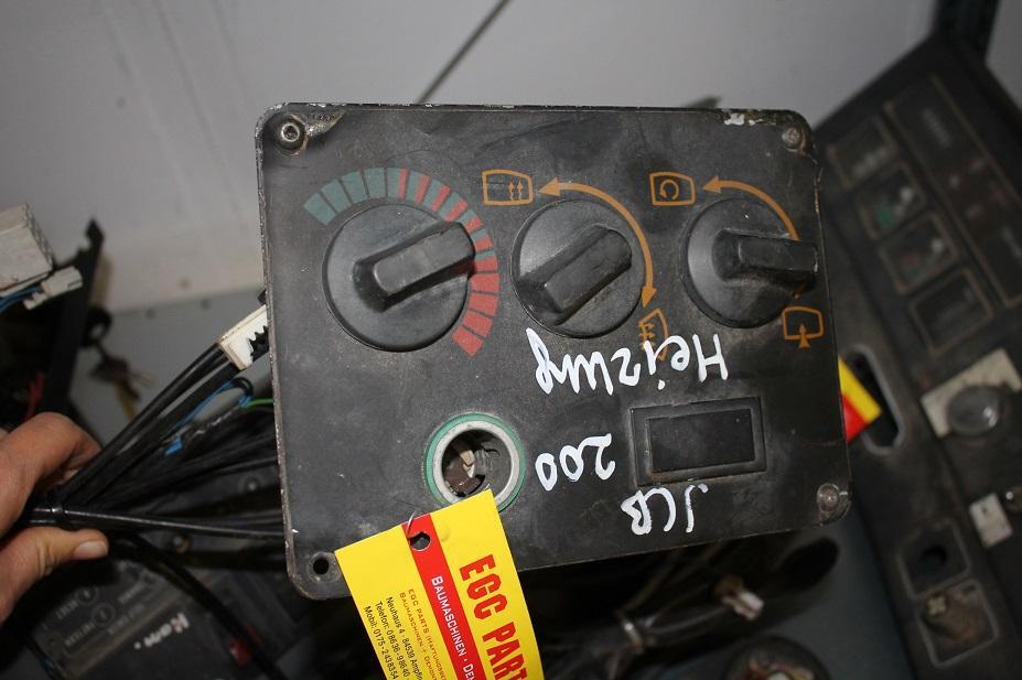 JCB 210 - لوحة العدادات - حفار زاحف: صورة 3 JCB 210 - لوحة العدادات - حفار زاحف: صورة 3