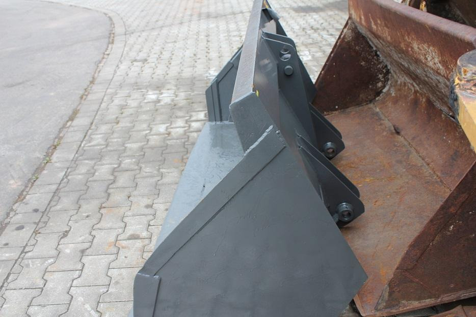 Kramer 412 - بكت شيول - آلات الإنشاء: صورة 3 Kramer 412 - بكت شيول - آلات الإنشاء: صورة 3