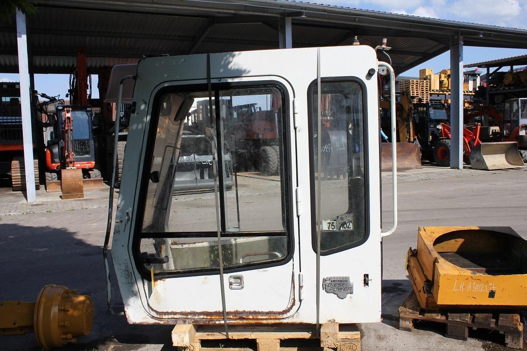 Liebherr A 902 LIT - كابينة - آلات الإنشاء: صورة 1 Liebherr A 902 LIT - كابينة - آلات الإنشاء: صورة 1
