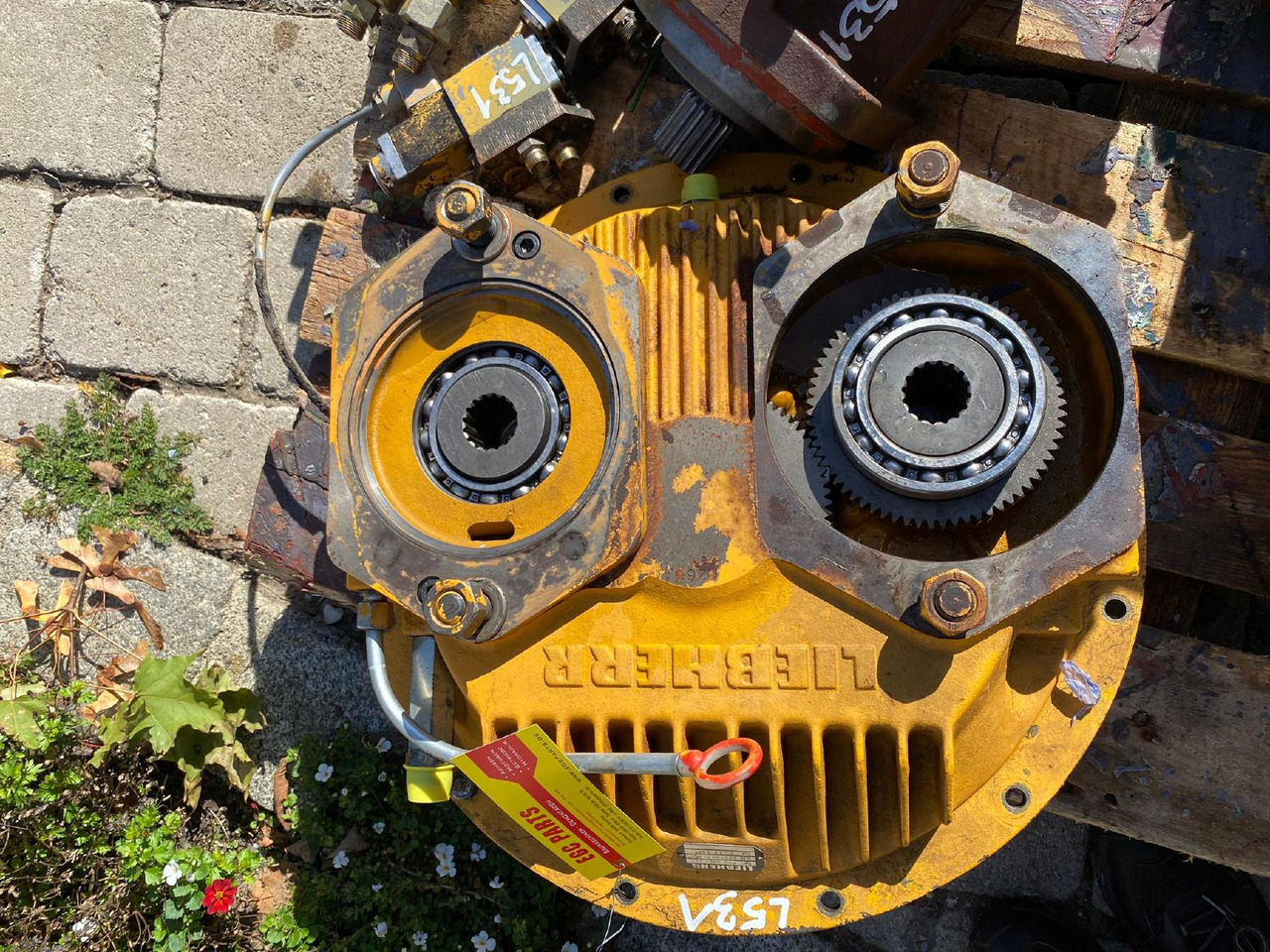 Liebherr PVG 200 /221 aus L531 - مضخة هيدروليكية - آلات الإنشاء: صورة 1 Liebherr PVG 200 /221 aus L531 - مضخة هيدروليكية - آلات الإنشاء: صورة 1