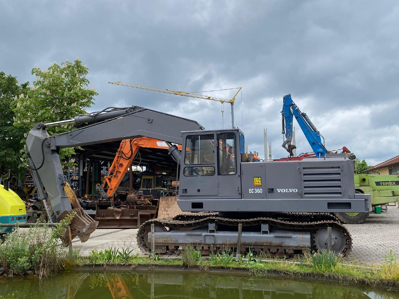 Volvo-Akermann EC 300 - حفار زاحف: صورة 4 Volvo-Akermann EC 300 - حفار زاحف: صورة 4