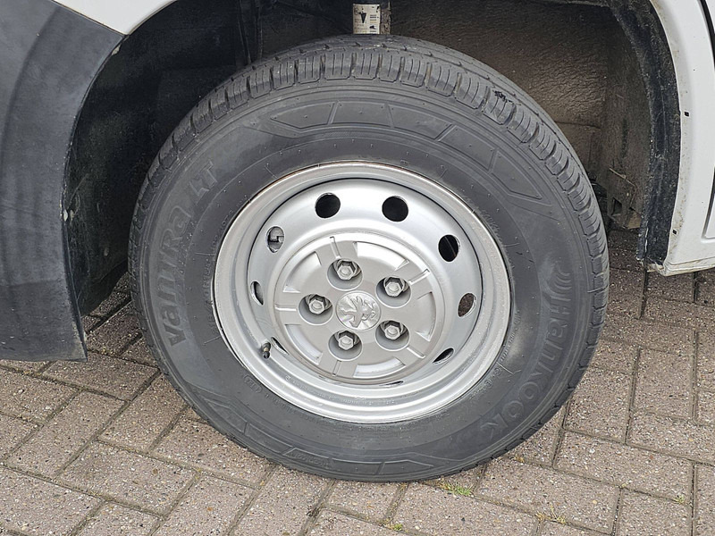 فان Peugeot Boxer 2.2 L2H2 Imperiaal Navi: صورة 16 فان Peugeot Boxer 2.2 L2H2 Imperiaal Navi: صورة 16