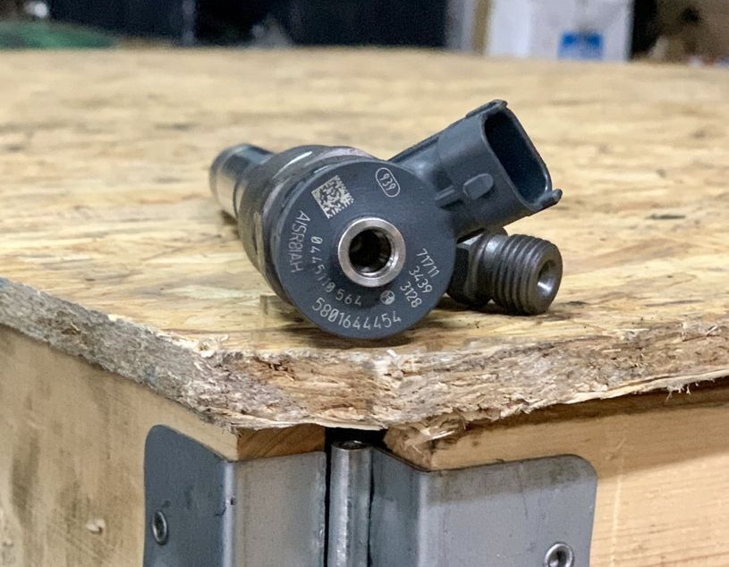 0445110564 for IVECO Daily 3.0 commercial vehicle - حاقن - شاحنة توصيل مغلقة: صورة 3 0445110564 for IVECO Daily 3.0 commercial vehicle - حاقن - شاحنة توصيل مغلقة: صورة 3