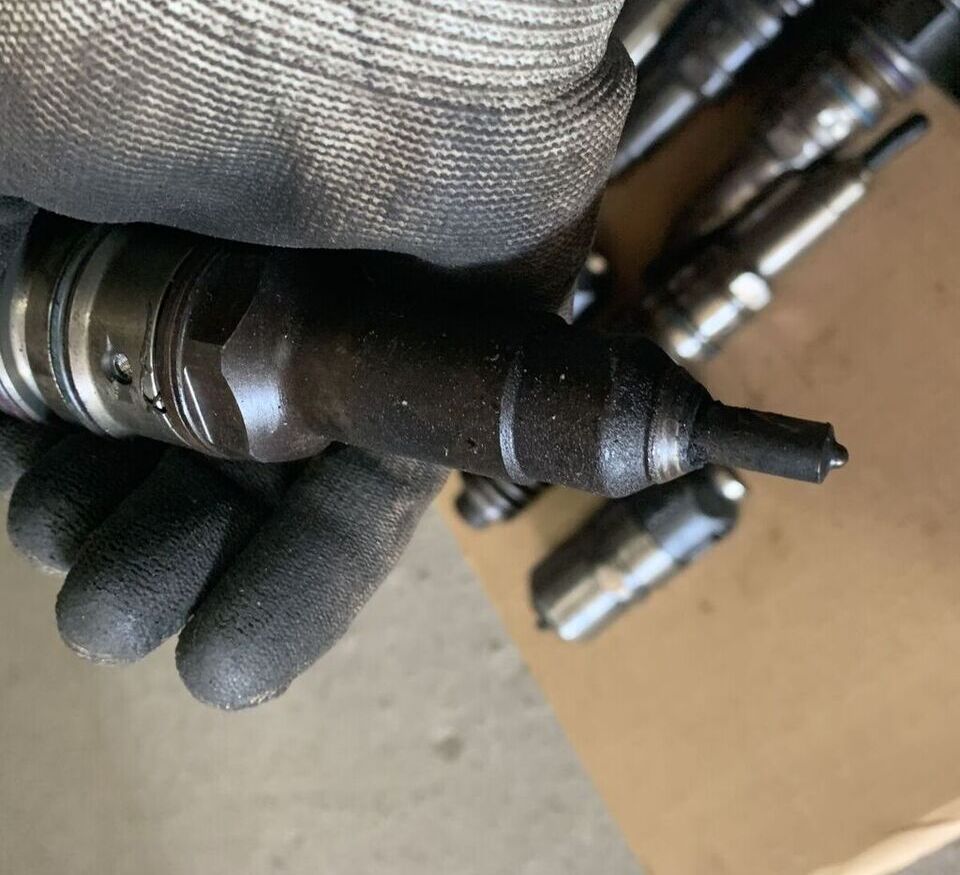 Bosch 0414701006 IVECO Stralis Euro 3,4 New Holland, Case - حاقن - شاحنة: صورة 2 Bosch 0414701006 IVECO Stralis Euro 3,4 New Holland, Case - حاقن - شاحنة: صورة 2