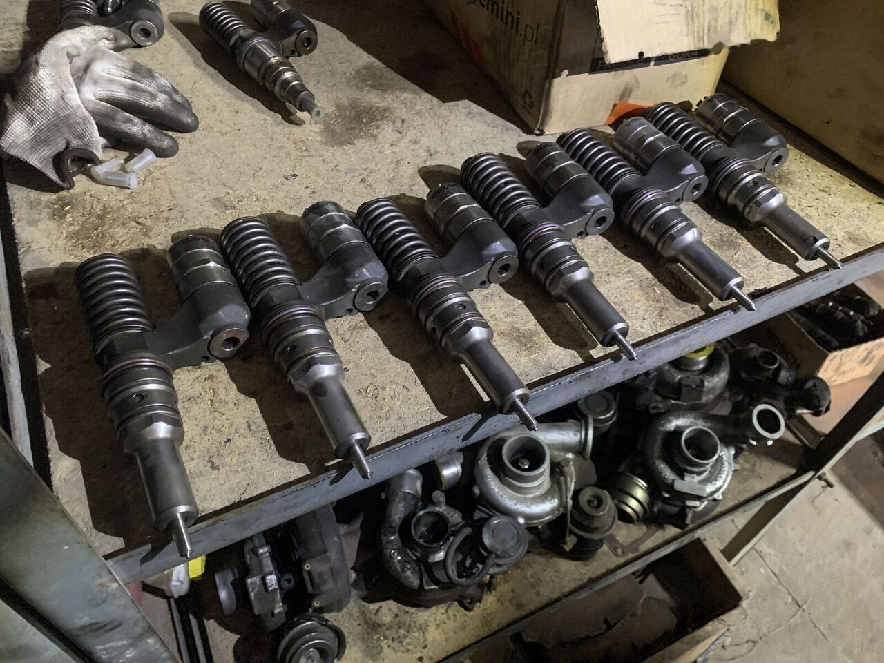 Bosch 3964829 VOLVO FM12, FH12, 3964829 - مضخة الوقود - شاحنة: صورة 1 Bosch 3964829 VOLVO FM12, FH12, 3964829 - مضخة الوقود - شاحنة: صورة 1