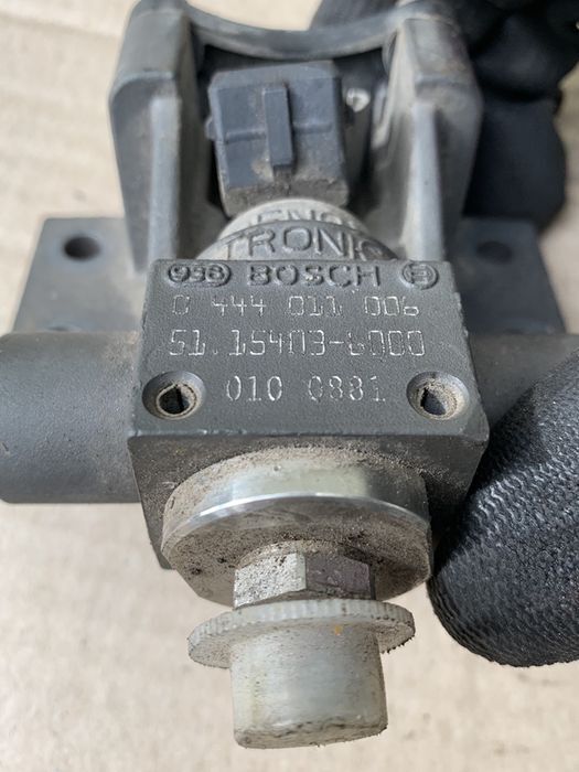 Bosch Moduł, zawór dozujący, wtrysk mocznika adblue 0444011006 - علبة العادم/ نظام العادم - شاحنة: صورة 2 Bosch Moduł, zawór dozujący, wtrysk mocznika adblue 0444011006 - علبة العادم/ نظام العادم - شاحنة: صورة 2