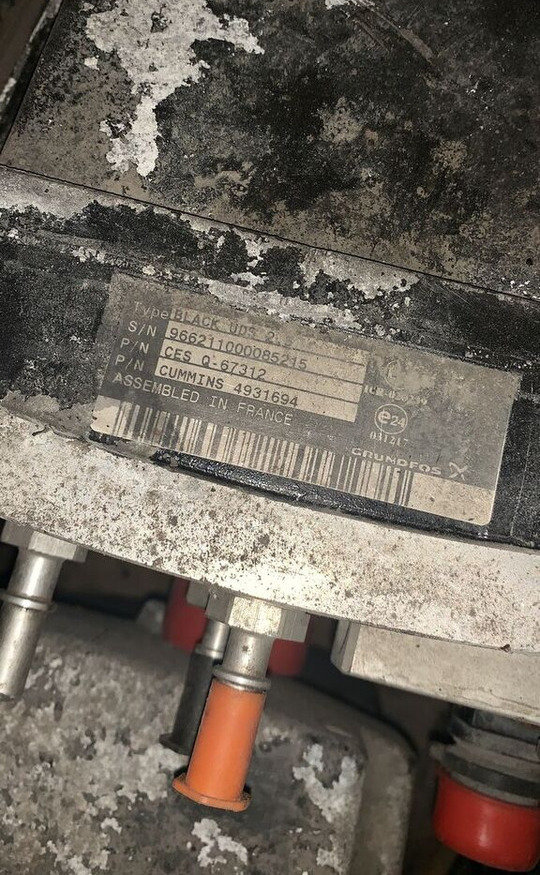 Cummins 4931694 DAF Black UDS 2.5 LF CF - علبة العادم/ نظام العادم - شاحنة: صورة 1 Cummins 4931694 DAF Black UDS 2.5 LF CF - علبة العادم/ نظام العادم - شاحنة: صورة 1