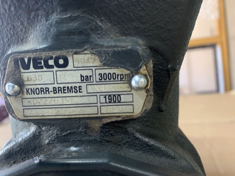 Knorr-Bremse podwójny używany do naprawy LK4936 IVECO Stralis Euro 5, LK4936 450KM, 2012r- truck - ضاغط مكابح الهواء - شاحنة: صورة 3 Knorr-Bremse podwójny używany do naprawy LK4936 IVECO Stralis Euro 5, LK4936 450KM, 2012r- truck - ضاغط مكابح الهواء - شاحنة: صورة 3